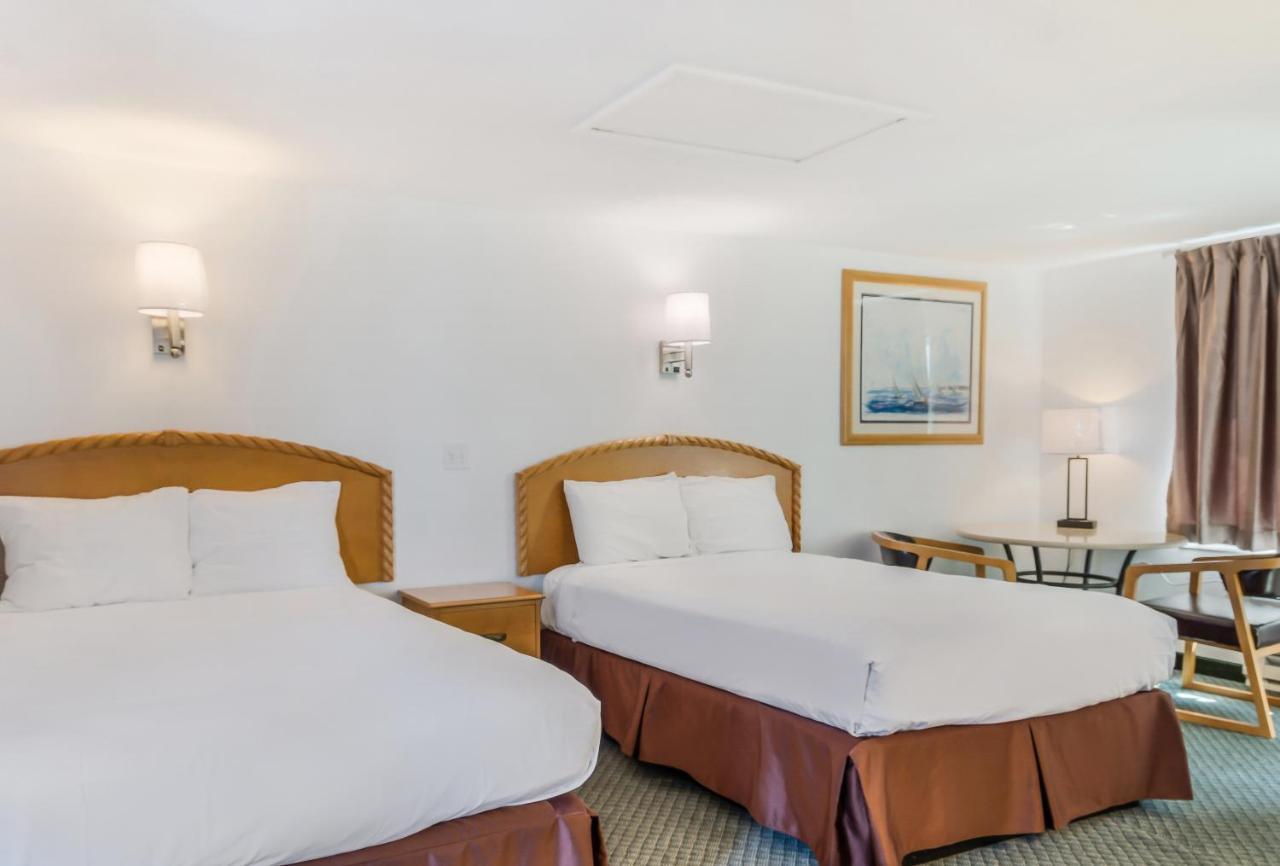 Americas Best Value Inn Hyannis Хаянис Екстериор снимка