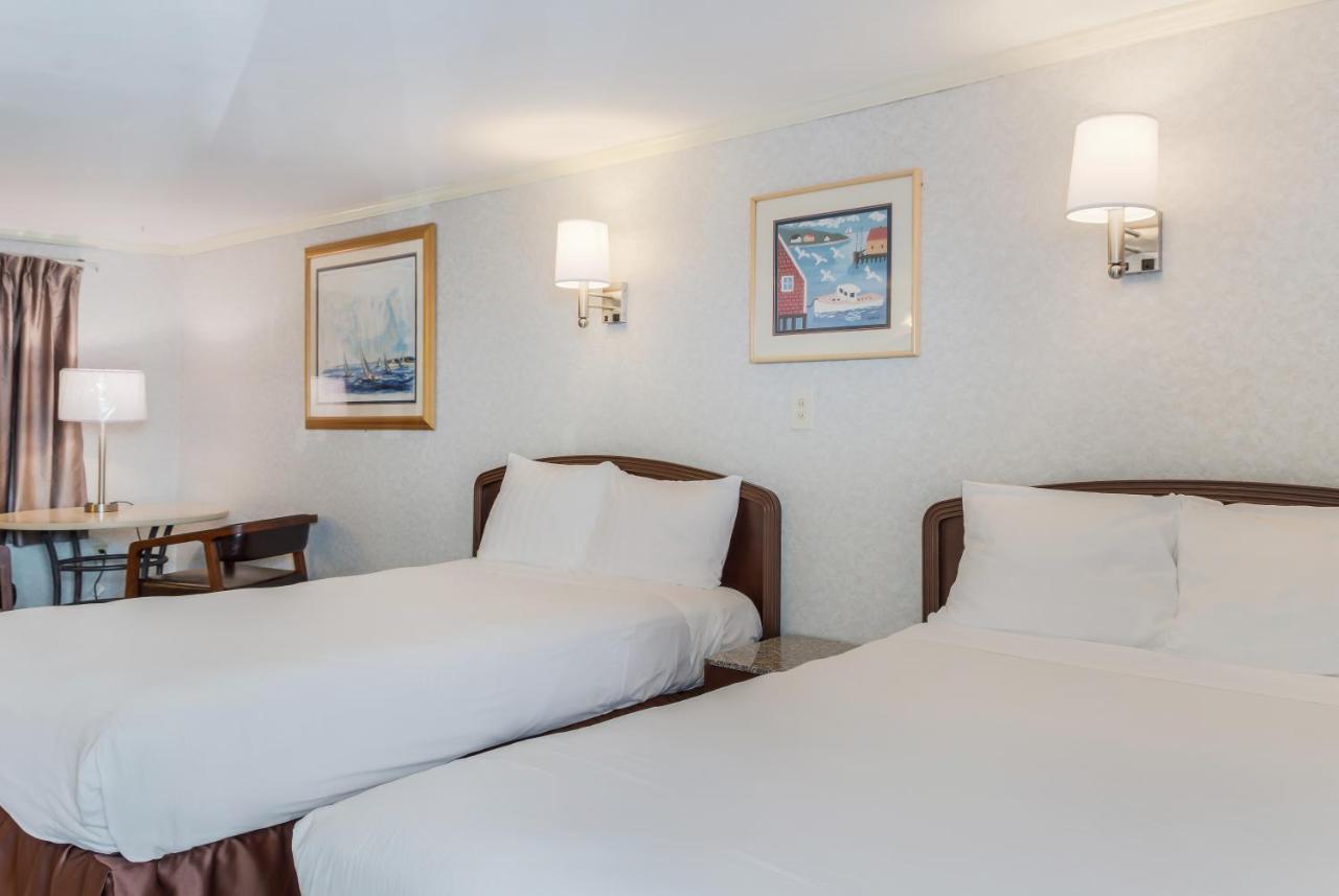 Americas Best Value Inn Hyannis Хаянис Екстериор снимка