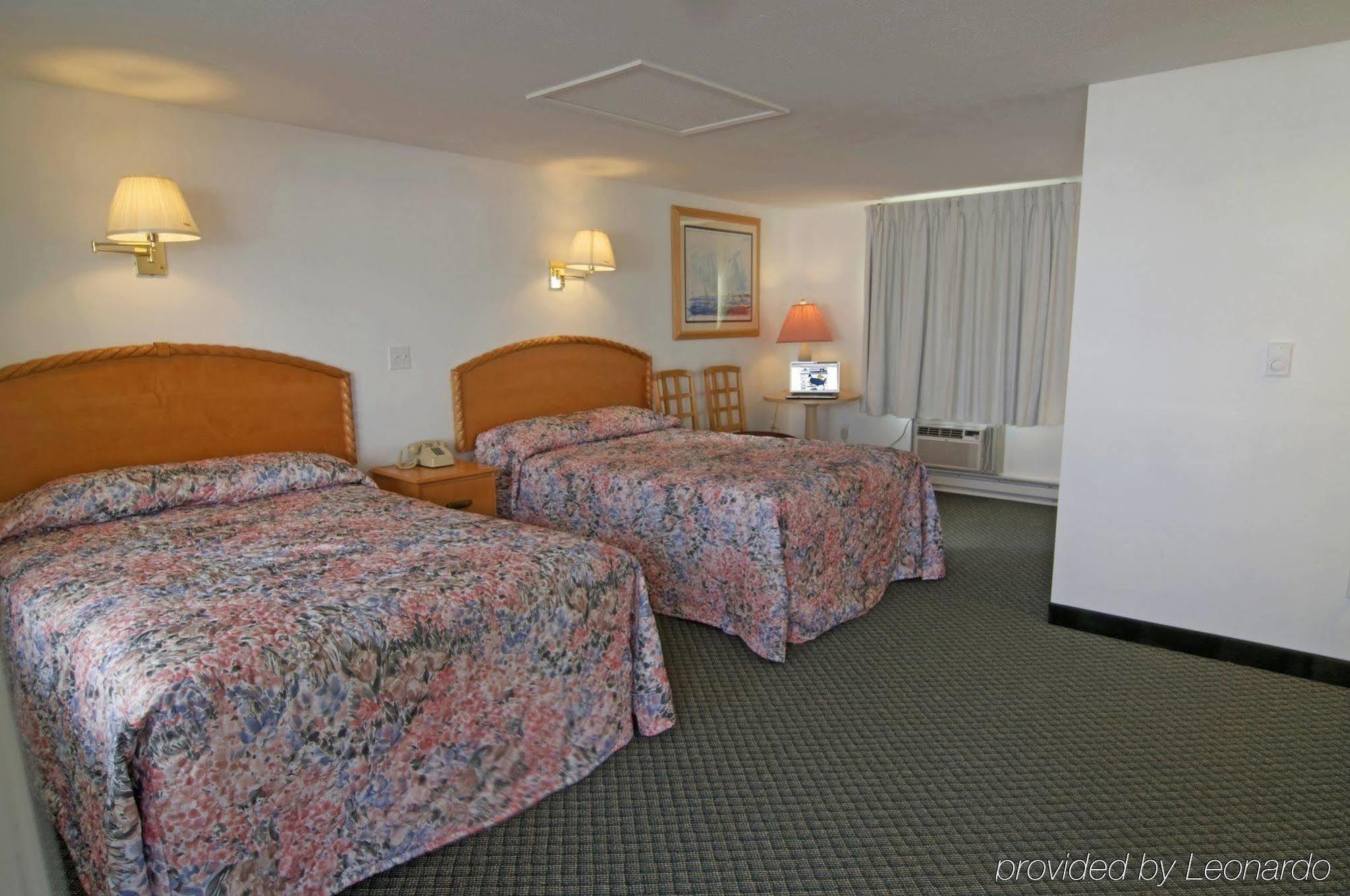 Americas Best Value Inn Hyannis Хаянис Ресторант снимка